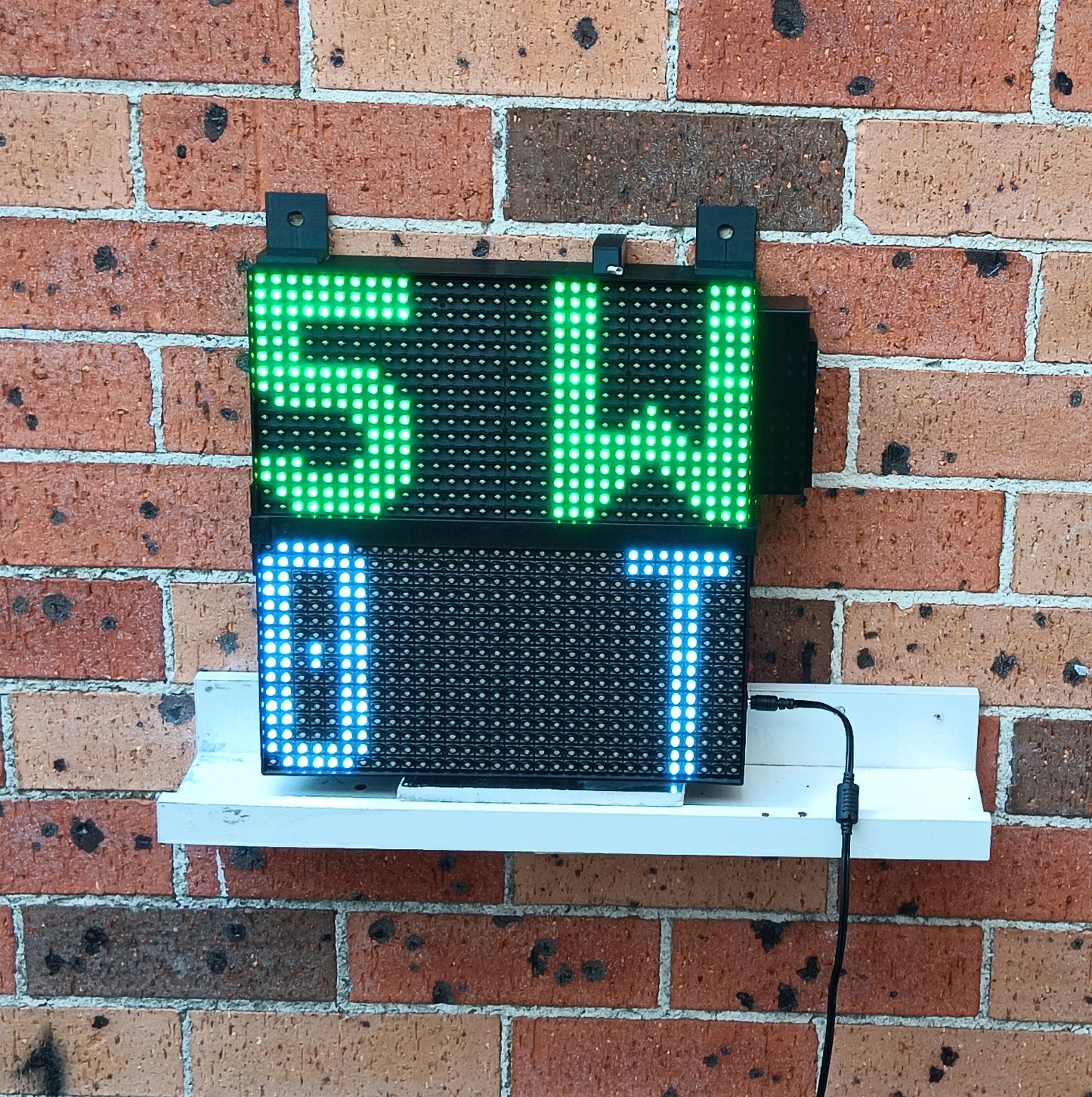 32cmx32cm Digital Cricket Scoreboard with Runs, Wickets, Overs, and Target display