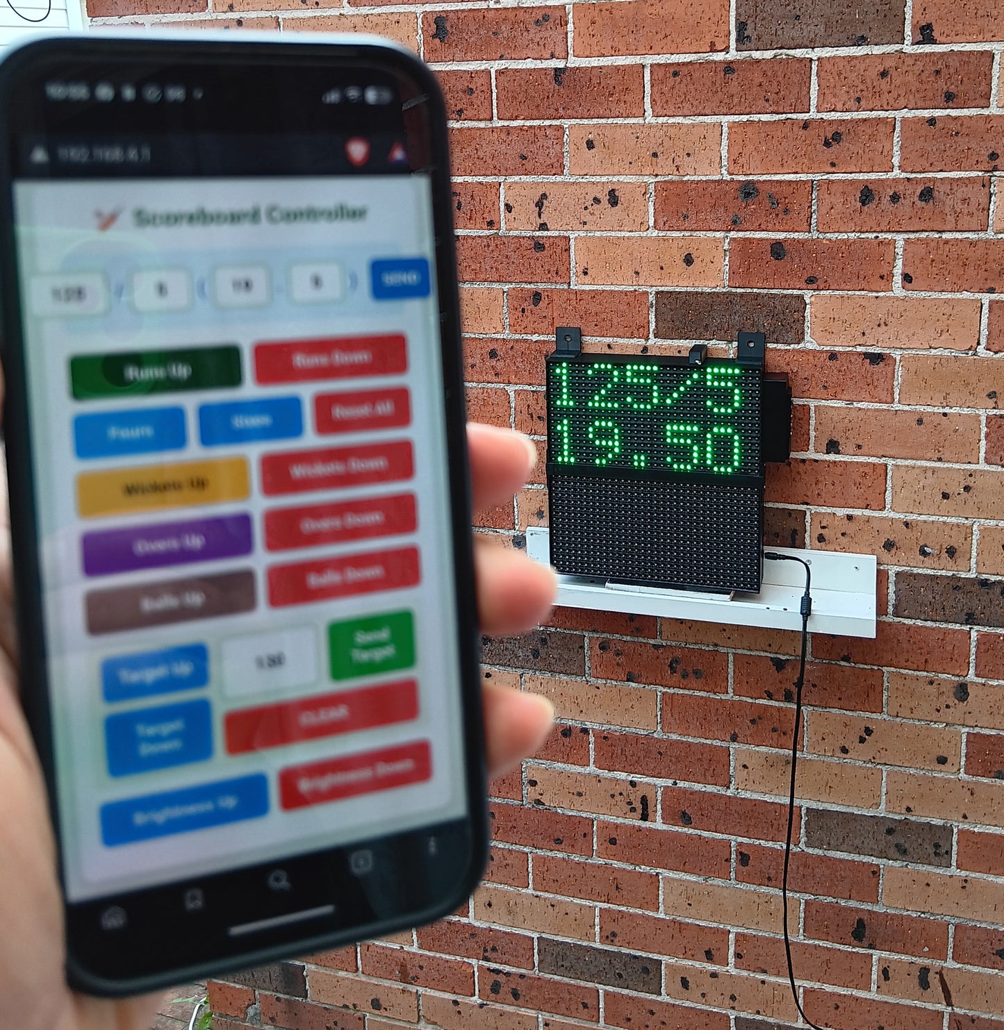 32cmx32cm Digital Cricket Scoreboard with Runs, Wickets, Overs, and Target display