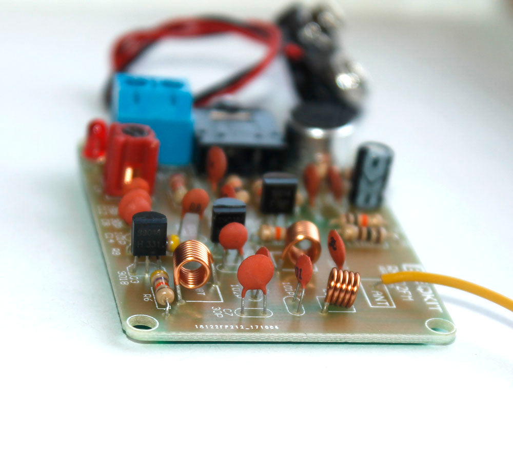 Build Your Own Long-Range FM Transmitter: DIY Project with 3 Transistors and 3 Inductors