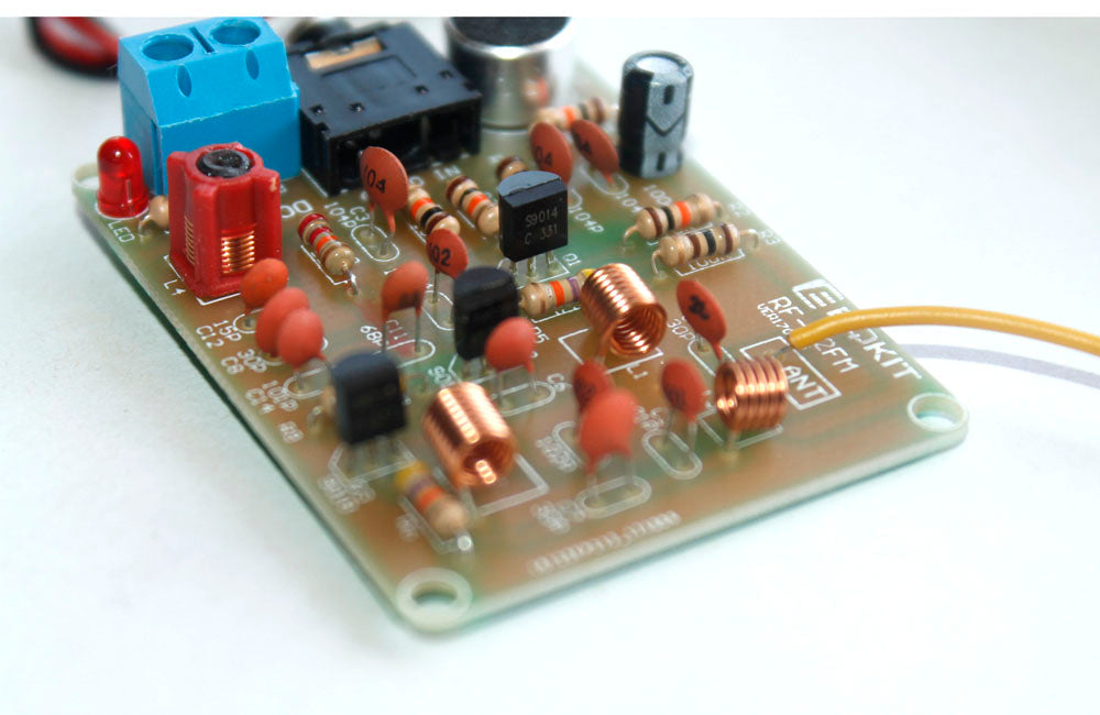 Build Your Own Long-Range FM Transmitter: DIY Project with 3 Transistors and 3 Inductors