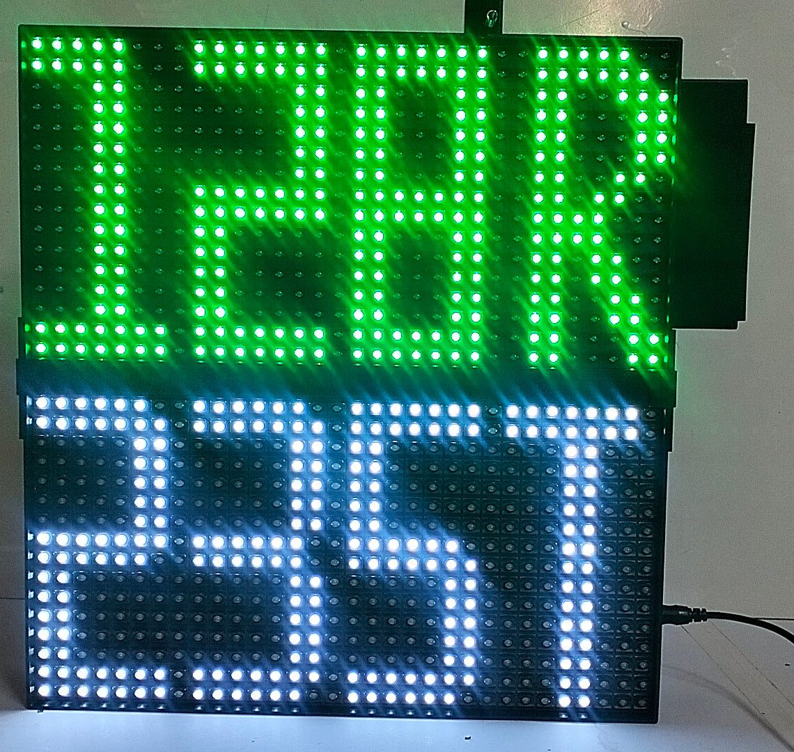 32cmx32cm Digital Cricket Scoreboard with Runs, Wickets, Overs, and Target display