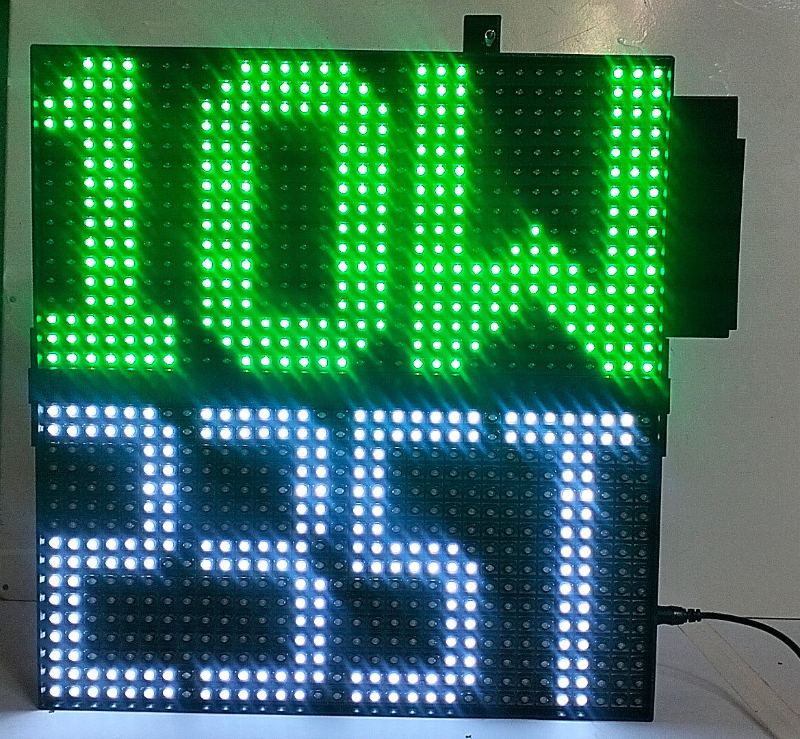 32cmx32cm Digital Cricket Scoreboard with Runs, Wickets, Overs, and Target display