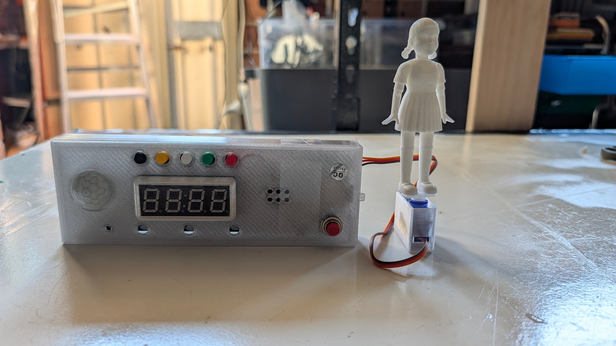 SQUID Game Timer with Doll and Sound- SQUIDUINO Red Light Green Light Interactive Toy + AU Stock