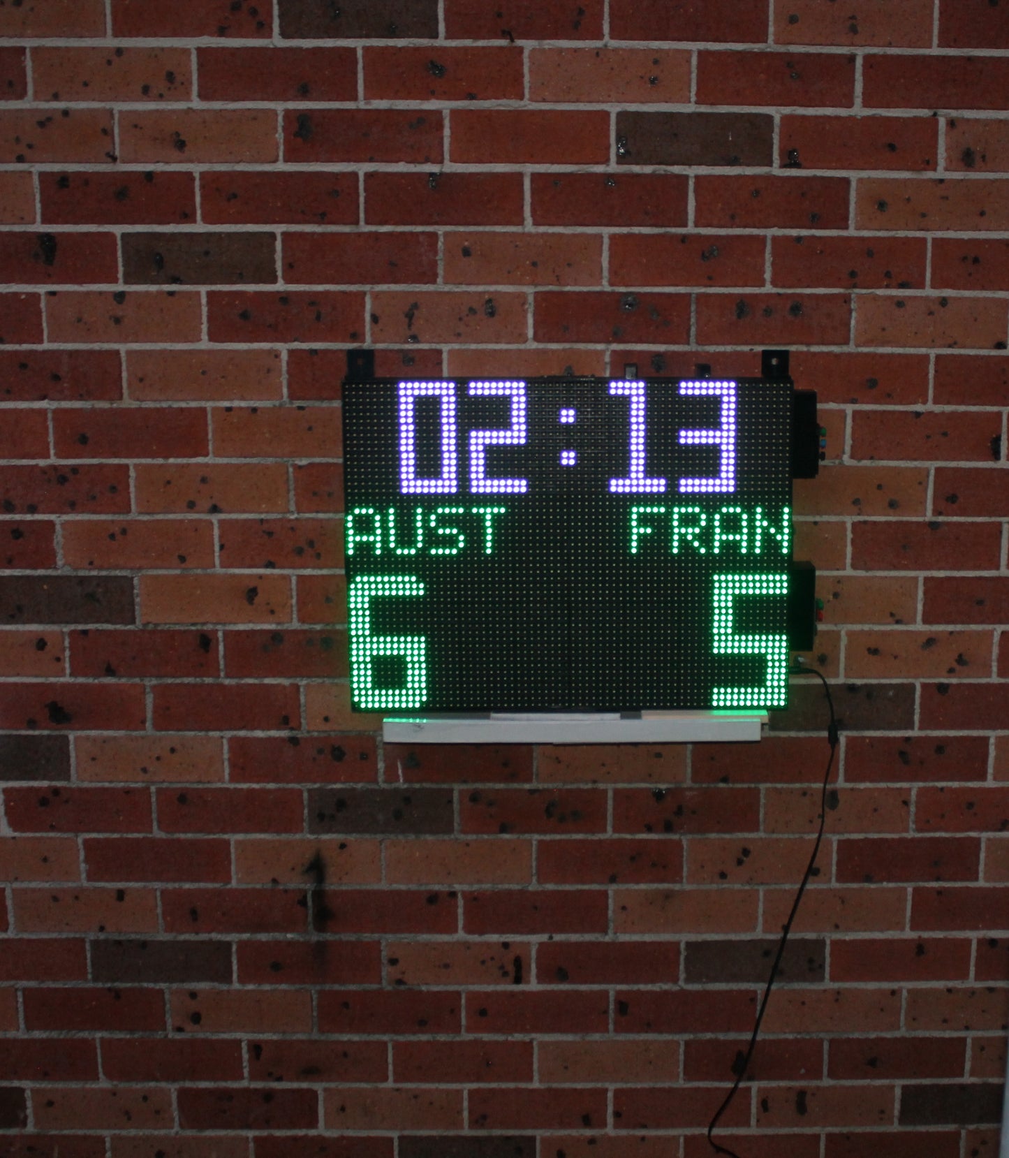 Universal Digital Sports Outdoor Portable Scoreboard (Soccer, Hockey and Multiple Sports) – 64cm × 48cm
