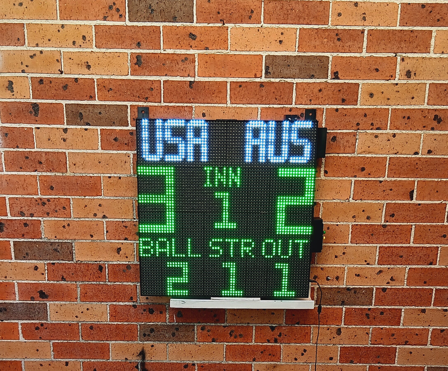 64cmx64cm Portable Digital Baseball Scoreboard with 500m range remote control
