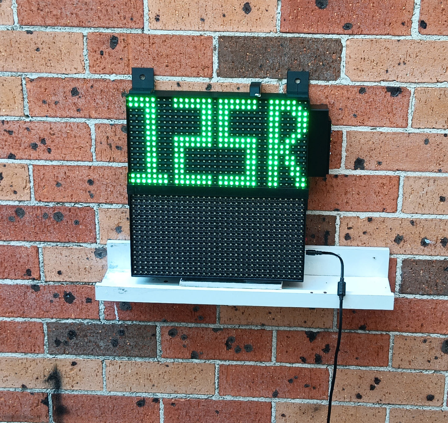 32cmx32cm Digital Cricket Scoreboard with Runs, Wickets, Overs, and Target display