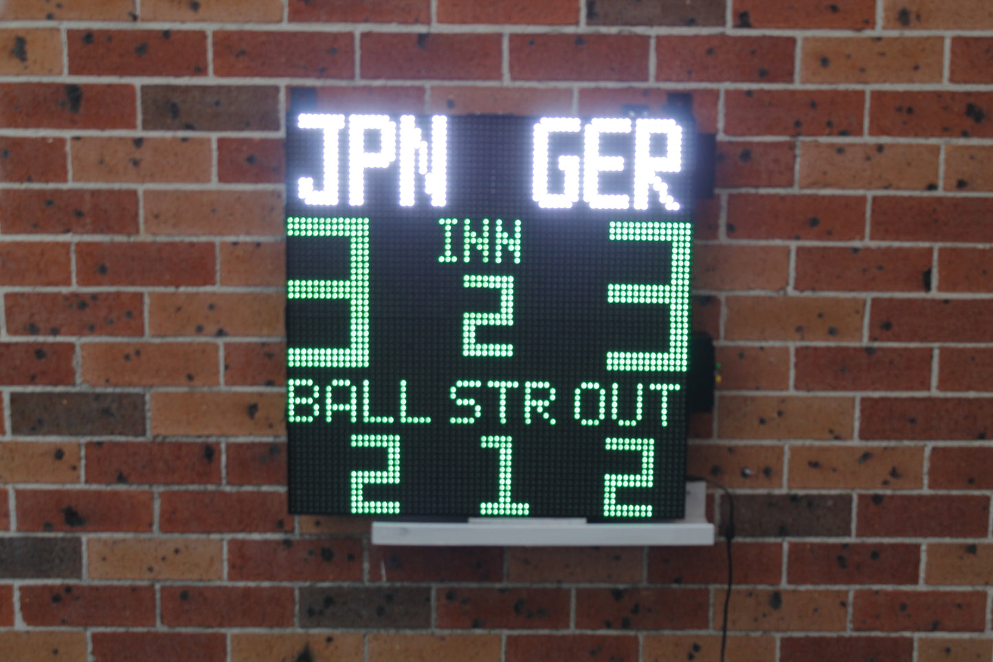 64cmx64cm Portable Digital Baseball Scoreboard with 500m range remote control